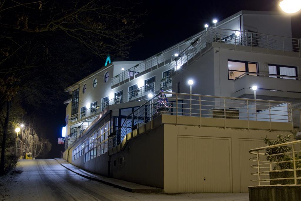 Interhotel America Písek Exterior foto