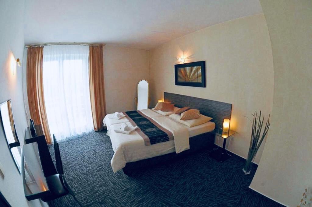 Interhotel America Písek Exterior foto